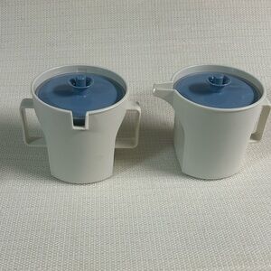VINTAGE TUPPERWARE PUSH & SEAL SUGAR & CREAMER BLUE TOPS EUC